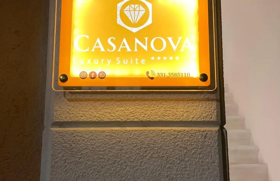 Casanova Luxury Suite-1
