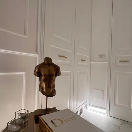 Casanova Luxury Suite-2